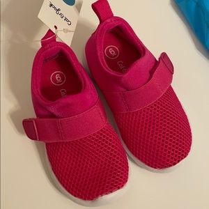 Slip on water shoes